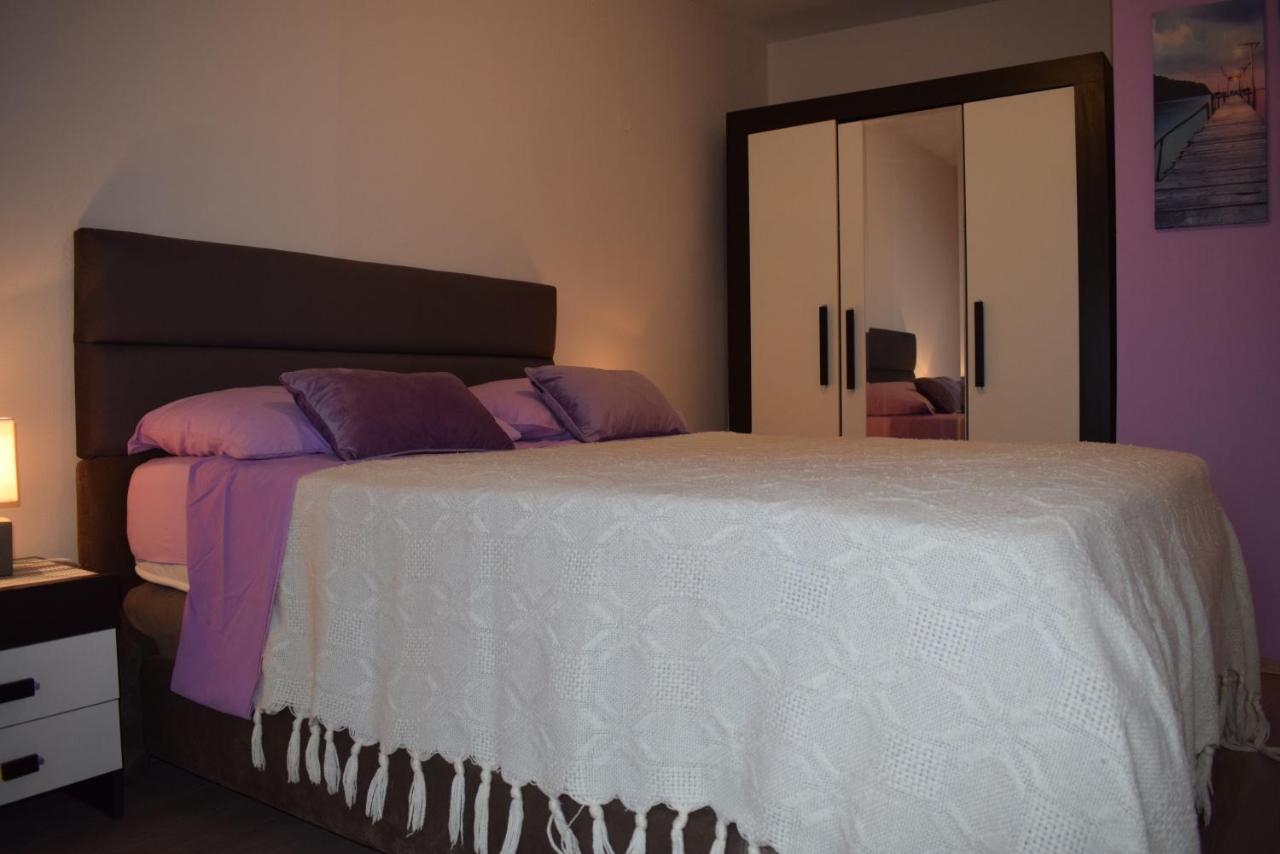 Apartments Sabina I Grapes Malinska Luaran gambar