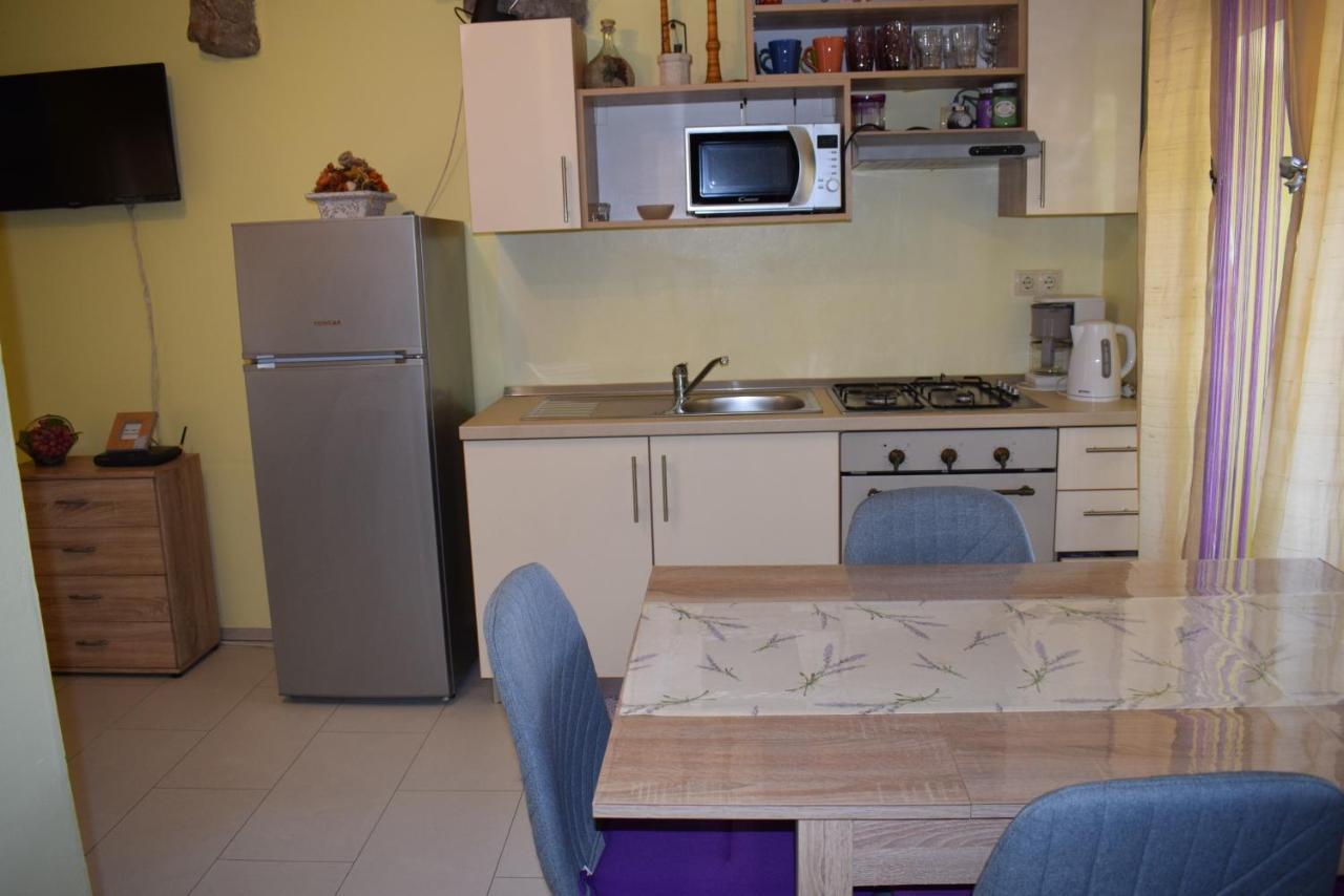 Apartments Sabina I Grapes Malinska Luaran gambar