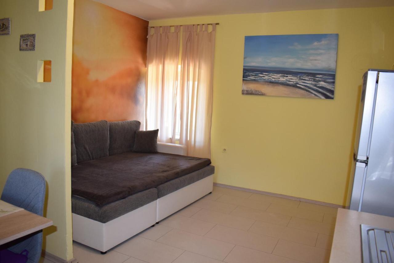 Apartments Sabina I Grapes Malinska Luaran gambar