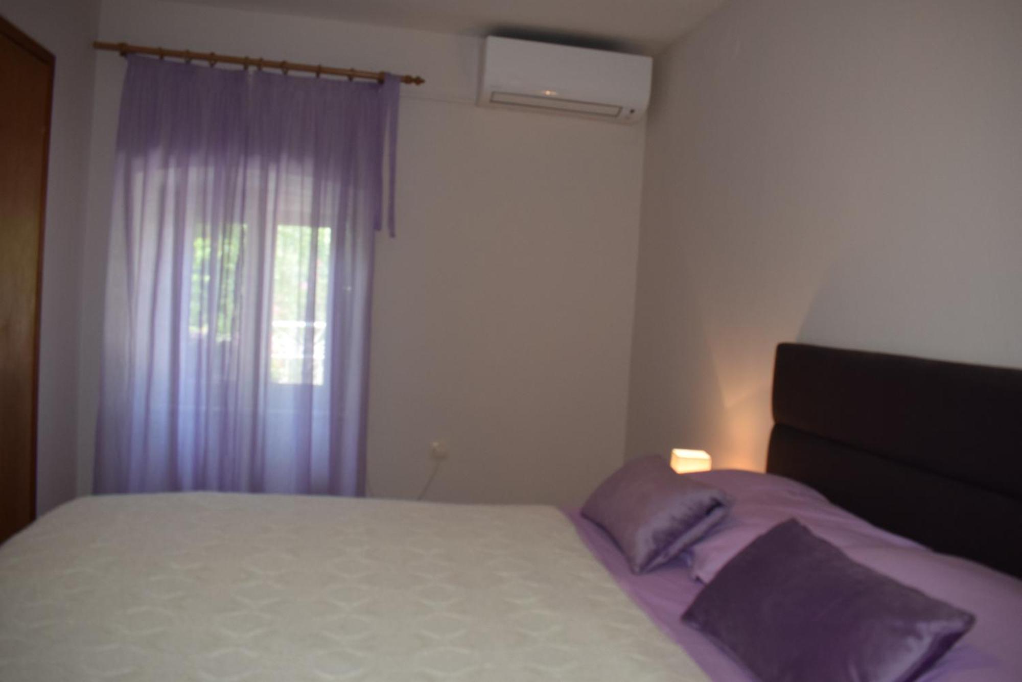 Apartments Sabina I Grapes Malinska Luaran gambar