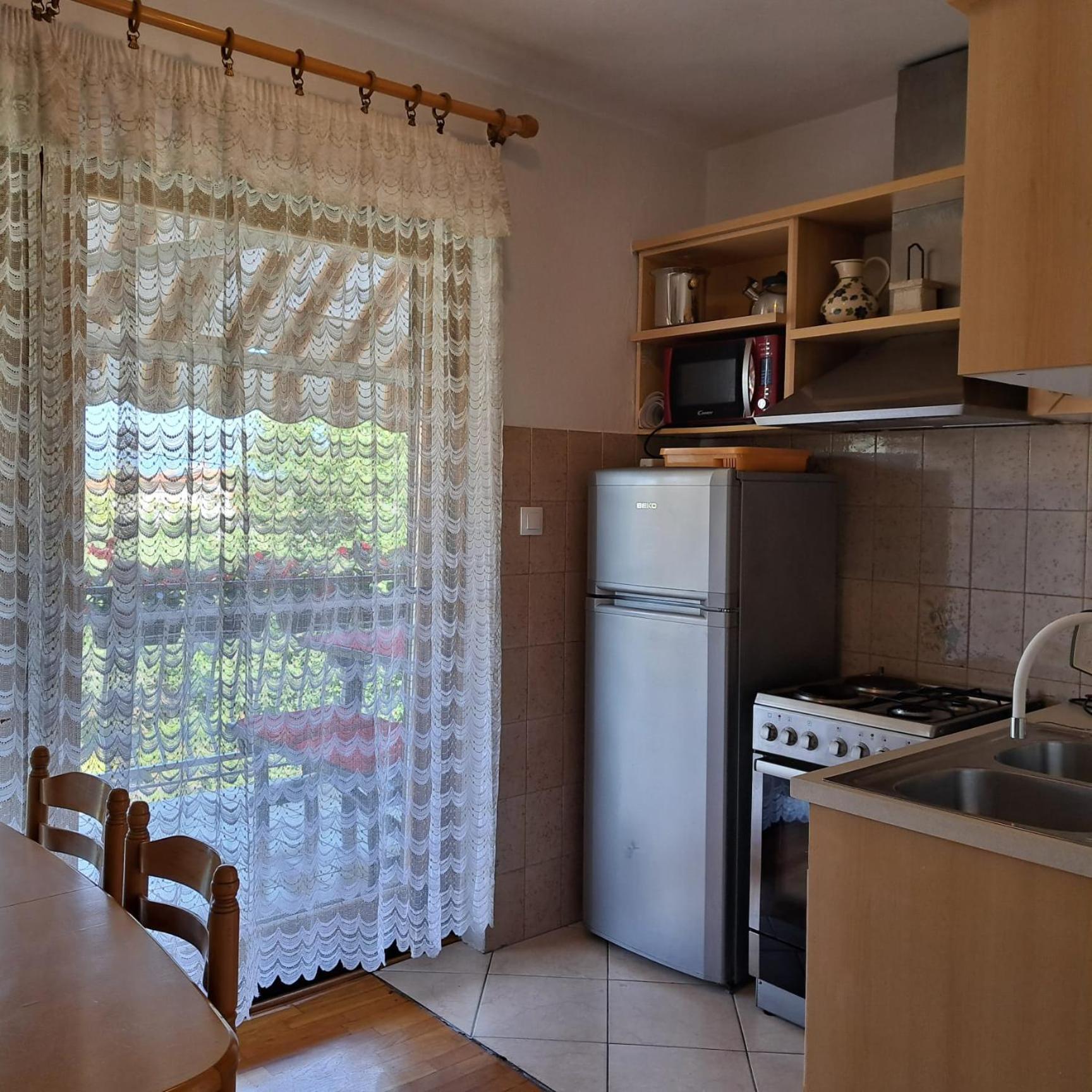 Apartments Sabina I Grapes Malinska Luaran gambar