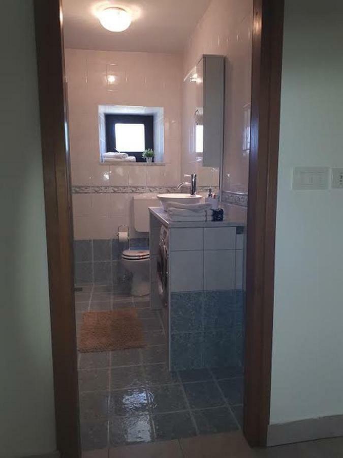 Apartments Sabina I Grapes Malinska Luaran gambar